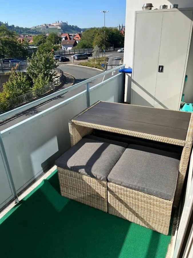 Schoenes Apartment Mit Festungsblick - Free Parking - Würzburg