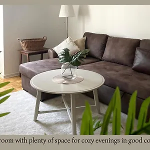 Urban Retreat - And Historic Appartement